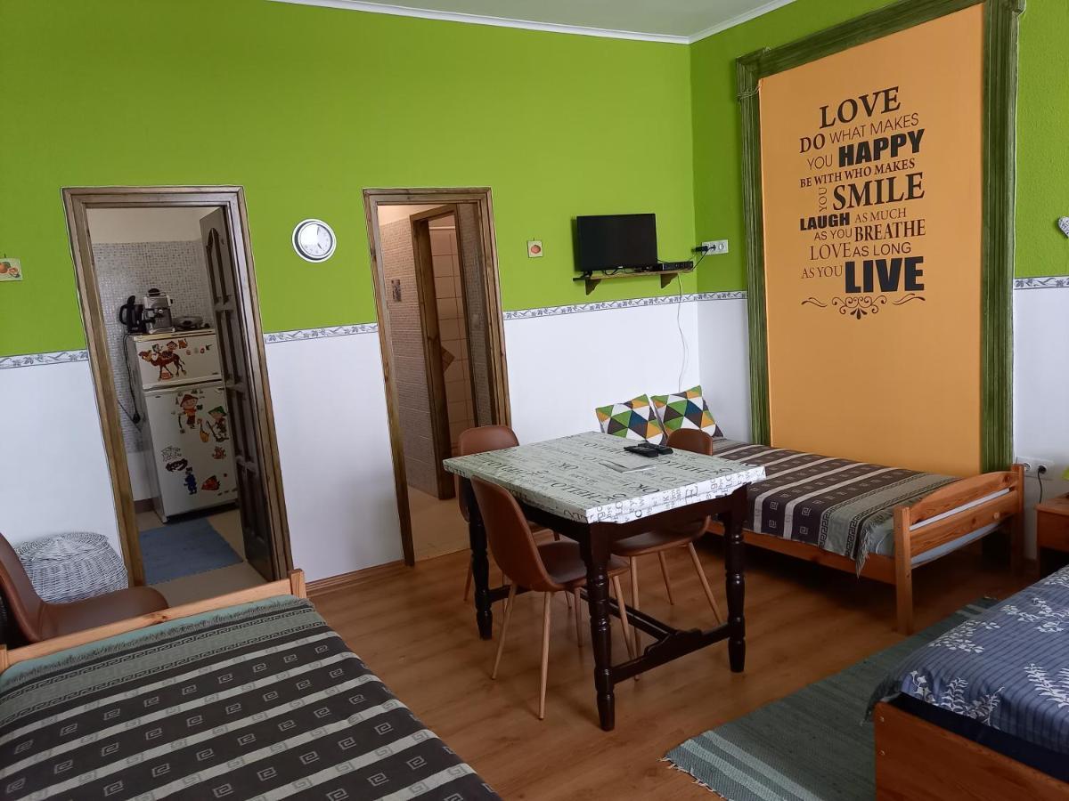 Ferienwohnung Gabor Vendeghaz Erlau Exterior foto